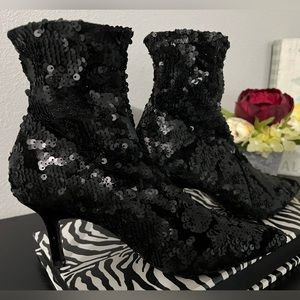 New Zara heels with out tags. Black velvet, and sequence booties.